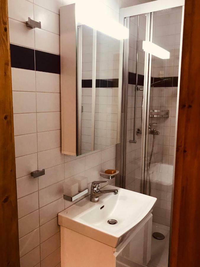 Appartement 1Bijou La Chaux De Fonds Luaran gambar